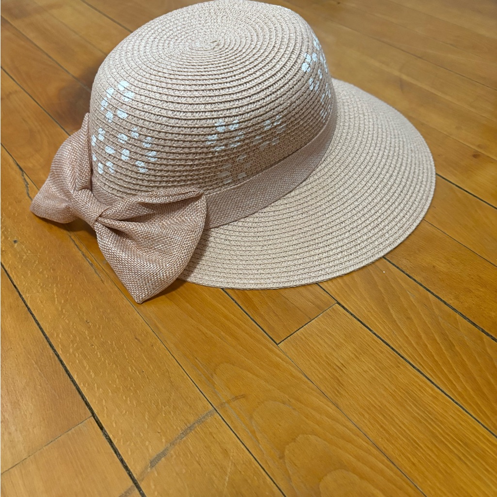 Stylish Tan Bow Hat